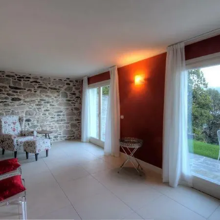 Sleeps 10 Pool Air Con Wifi T802293