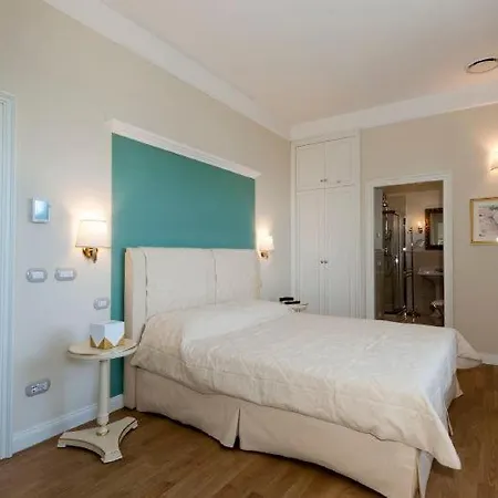빌라 Sleeps 10 Pool Air Con Wifi T802293 *