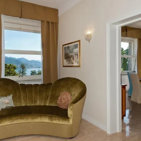 Sleeps 10 Pool Air Con Wifi T802293 Willa *